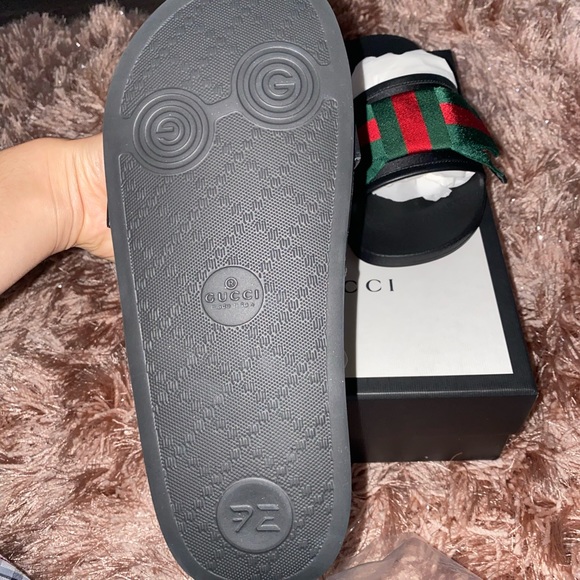 Gucci slides - Picture 3 of 10